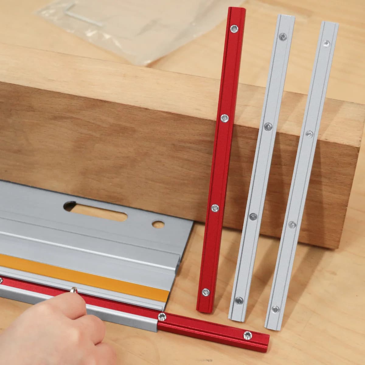 طقم موصلات السكة العالمية لمسارات النجارة